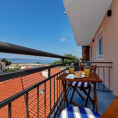 Apartments Rose Baška Voda エクステリア 写真