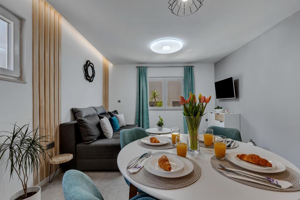 Apartments Rose Baška Voda エクステリア 写真