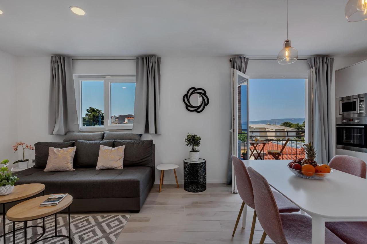 Apartments Rose Baška Voda エクステリア 写真